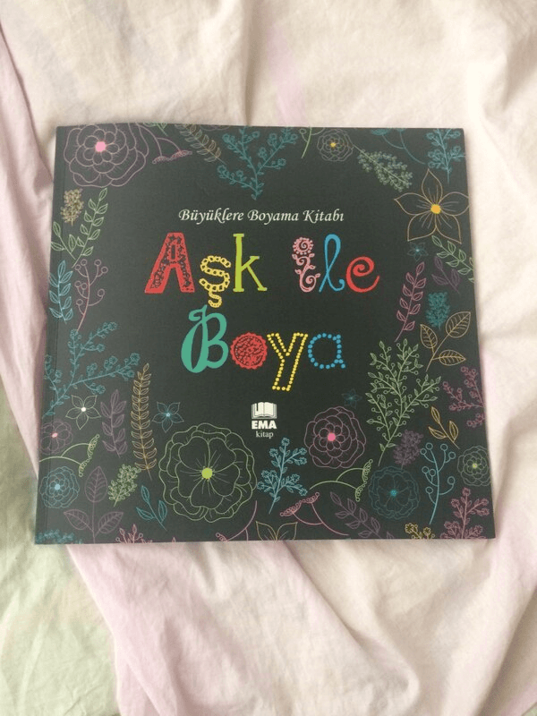 EMA BÜYÜKLERE AŞK İLE BOYA BOYAMA KİTABI (MANDALA)