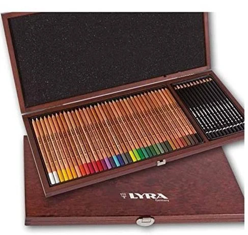 LYRA KURU BOYA REMBRANDT POLYCOLOR & ART DESIGN 48 Lİ AHŞAP STAND L2004001