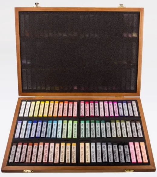 MUNGYO PASTEL BOYA GALLERY SOFT KÖŞELİ 72 Lİ AHŞAP KUTU MPV-72 W