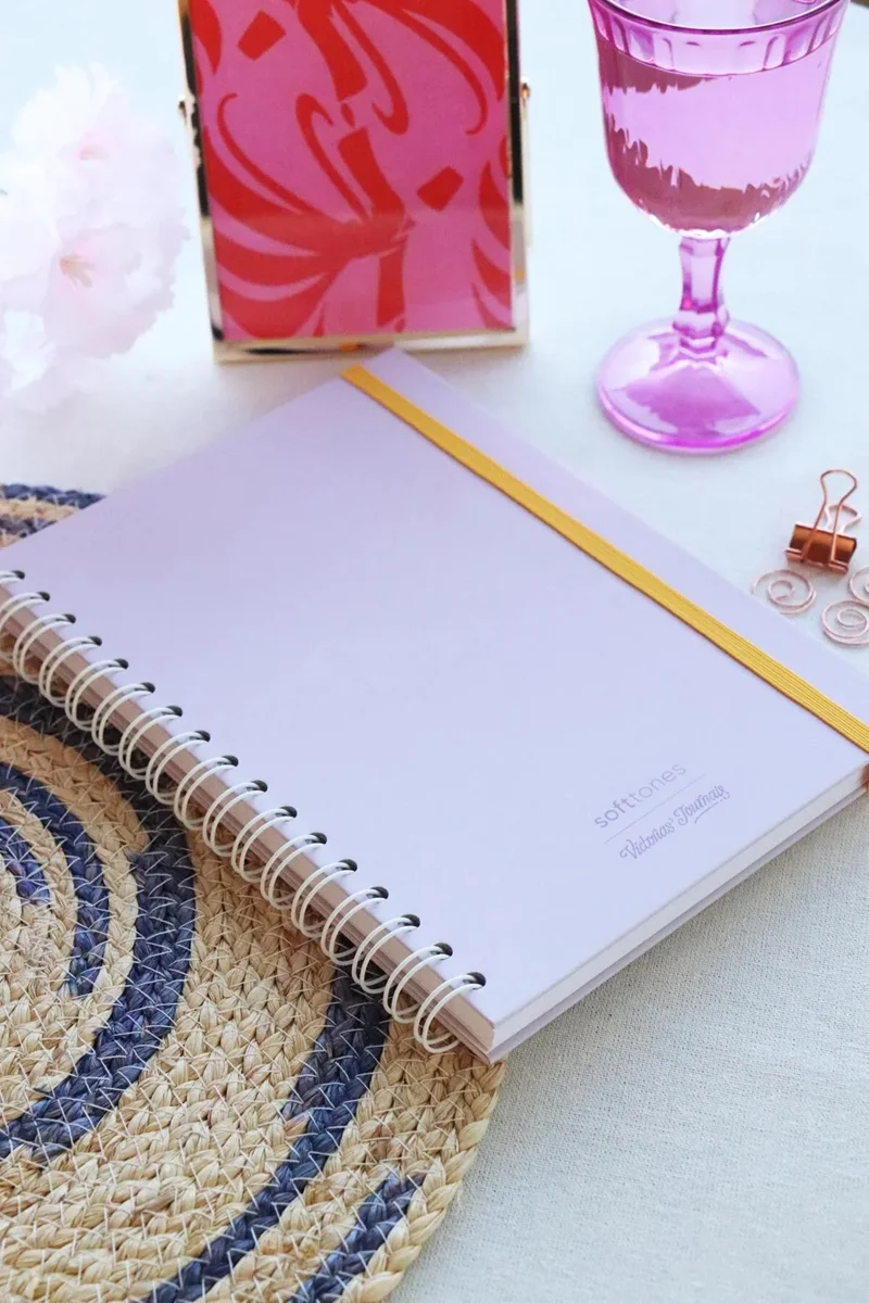 VJ DEFTER SERT KAPAK SPİRALLİ 17x24 Cm. 90 Gr. 96 YP. ÇİZGİLİ 124-1196