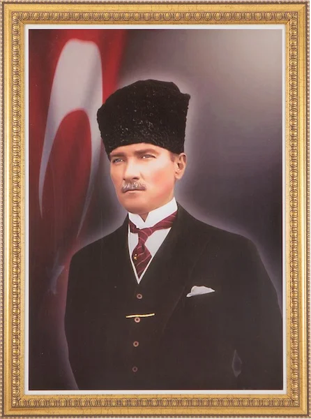 İNTER ATATÜRK PORTRESİ VARAKLI 50x70 İNT-025