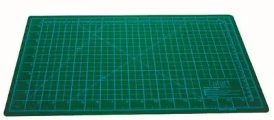 LUTART KESİM ALTLIĞI 45x60 CM LA-H204
